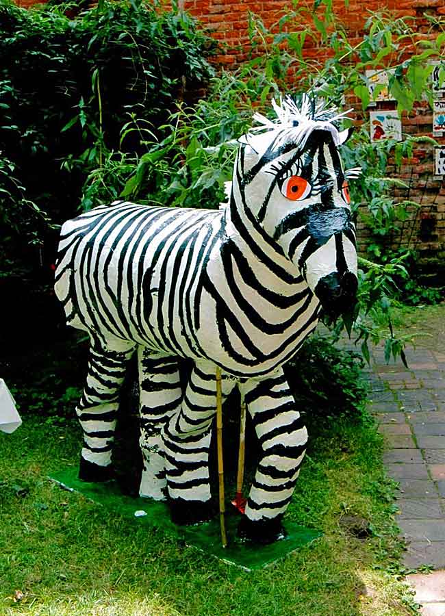 Gebastelte Zebra-Figur
